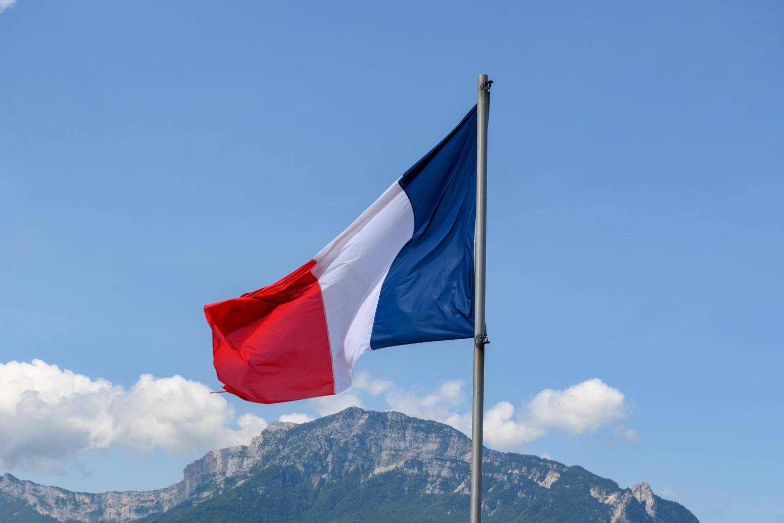 Avocat en droit des étrangers à Nice | Titres de séjour et recours – Alpes-Maritimes